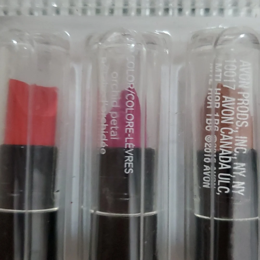 Avon True Color Ultra Hydrating Lip Color Samples #F2727